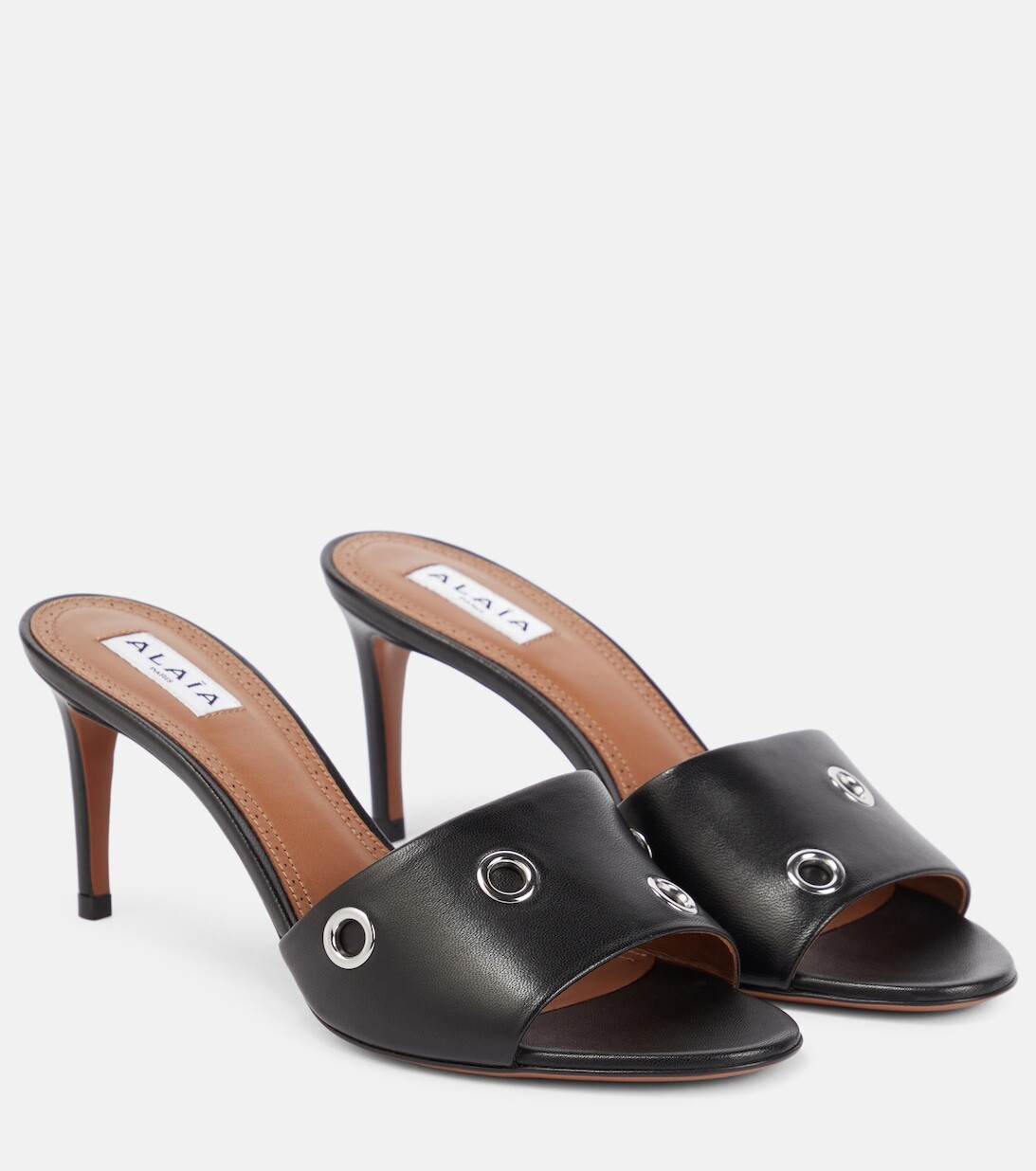 Декорированные кожаные сандалии Oeillets Alaïa, черный