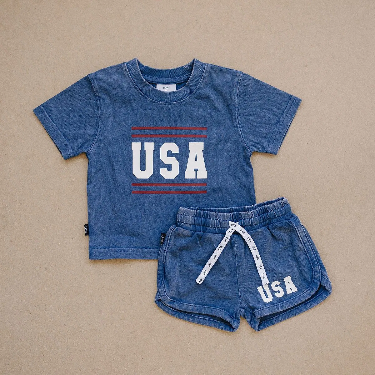 Детский комплект майки и шорт с кислотной стиркой USA Set Olive + Scout, Red — фото 3