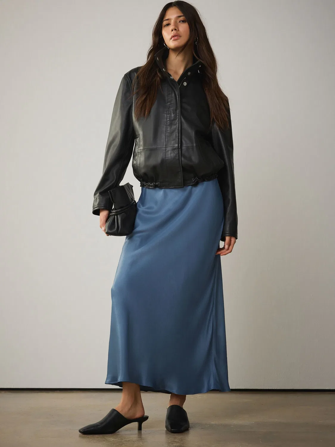 Юбка миди сатиновая, синяя, Blue Satin Midi Skirt Next — фото 2