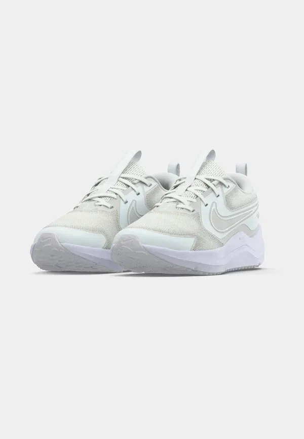 Кроссовки беговые Cosmic Runner Nike Performance, White/Platinum-coloured Tint/White, белый — фото 3