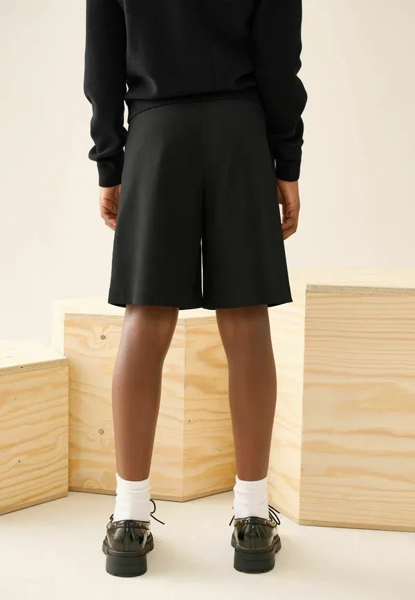 Шорты из полиэстера и вискозы Regular fit - senior school bermuda shorts Next, черный — фото 3