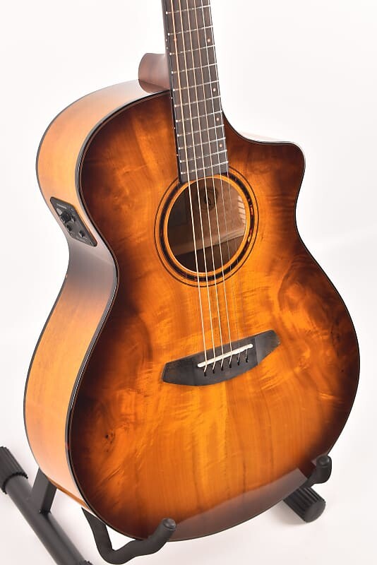 

Breedlove Pursuit Exotic S Concert Tiger Eye CE Pursuit EX S Concert TE