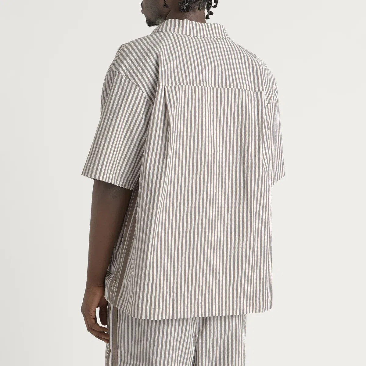 Мужская рубашка с принтом Resort Adidas, Khaki Six & Off White — фото 3