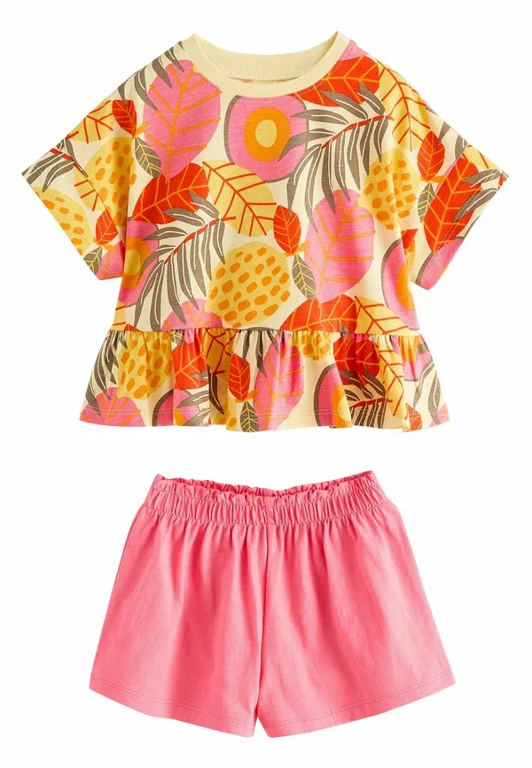 Комплект из футболки и шорт с принтом Regular fit - short sleeve top and shorts set, Next, Pink Flowers, розовый
