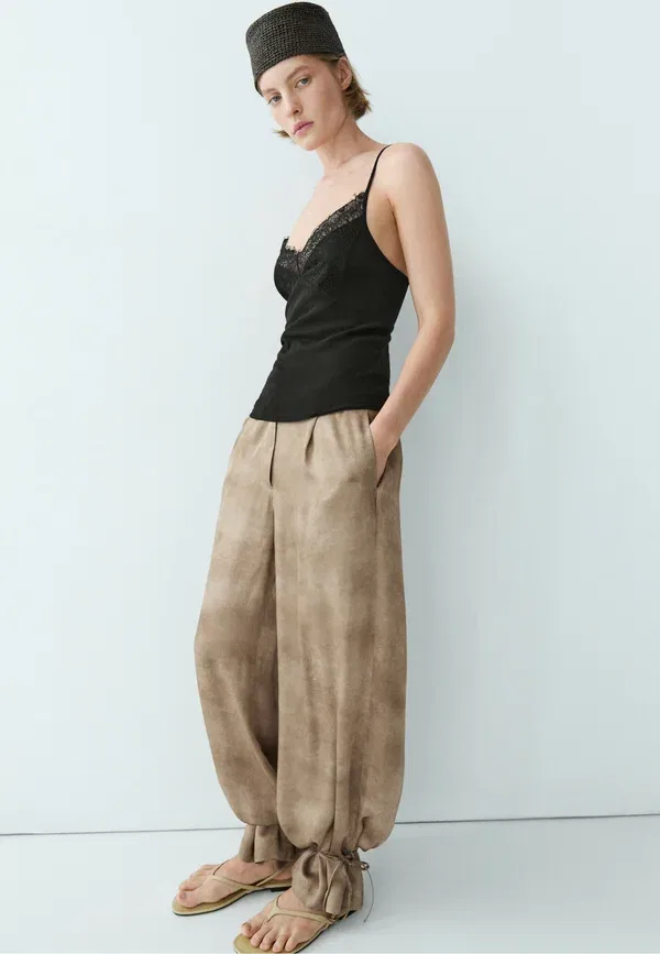 Топ кружевной Strappy top Massimo Dutti, черный — фото 3