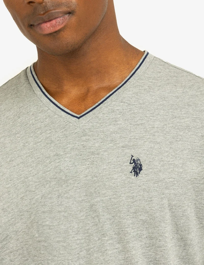 Футболка U.S. Polo Assn Tipped V-Neck Jersey, серый — фото 3