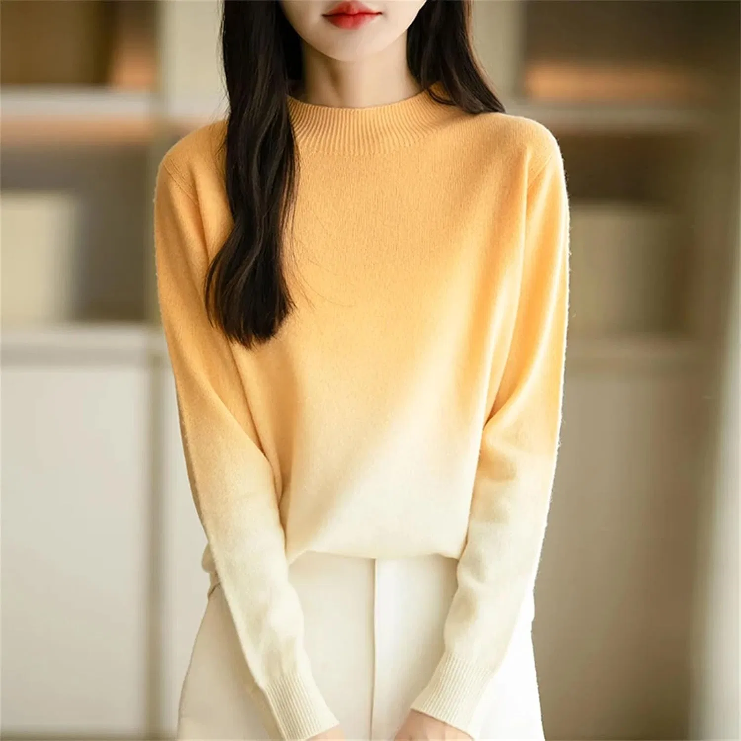 Женский свитер с градиентом, модель Gradient Mock Collar, кэмел — фото 4