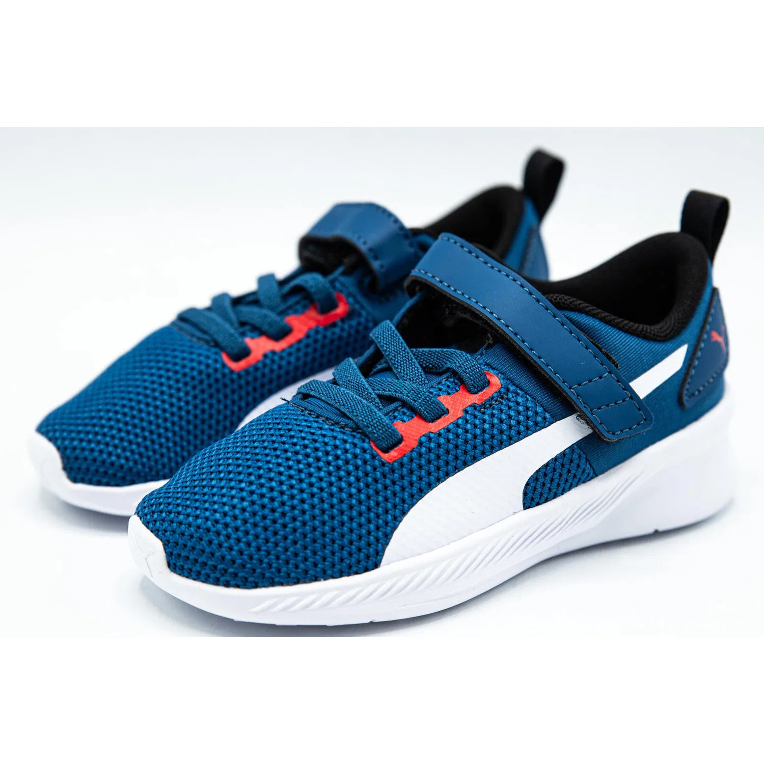 Детские кроссовки Puma Flyer Runner, Цвет BLAU — фото 3