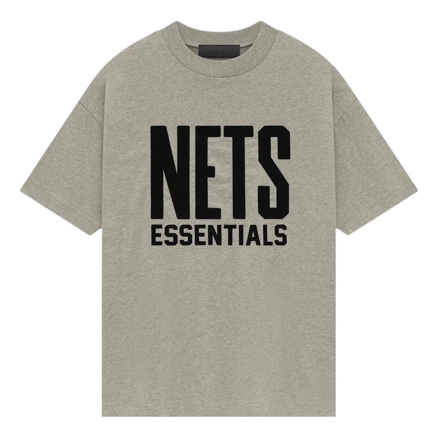 

Футболка Fear of God Essentials x NBA Brooklyn Nets T-shirt 'Grey Black', серый