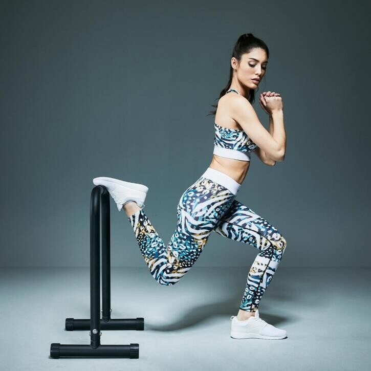 

Стойка для отжиманий Parallettes Black/Red/Blue GORILLA SPORTS, черный