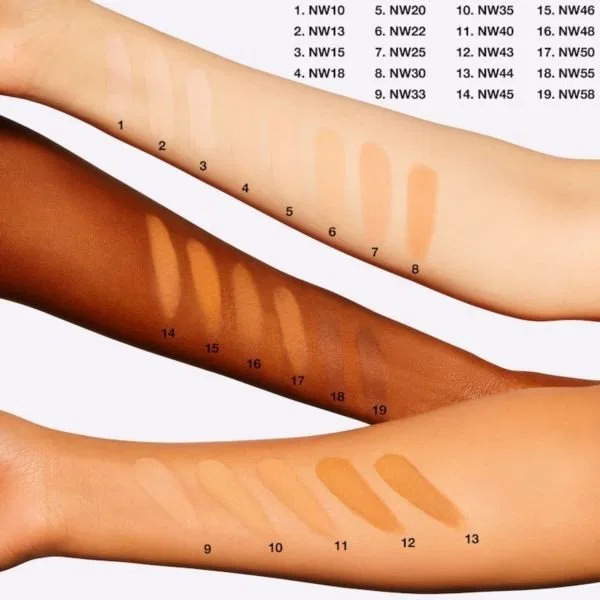 Пудра-основа MAC Studio Fix Powder Plus Foundation 15 г, оттенок NW33, MAC — фото 3
