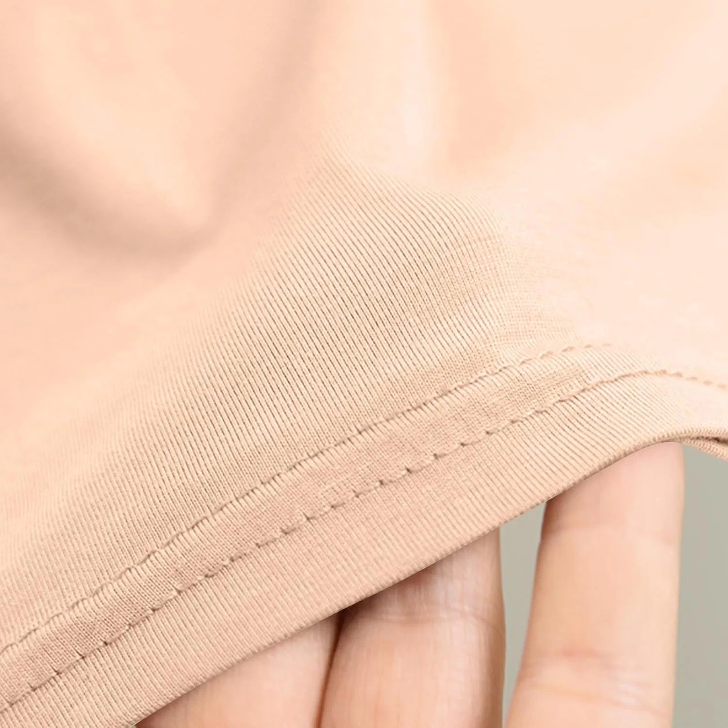 Женская футболка с V-образным вырезом и коротким рукавом, Beige — фото 4