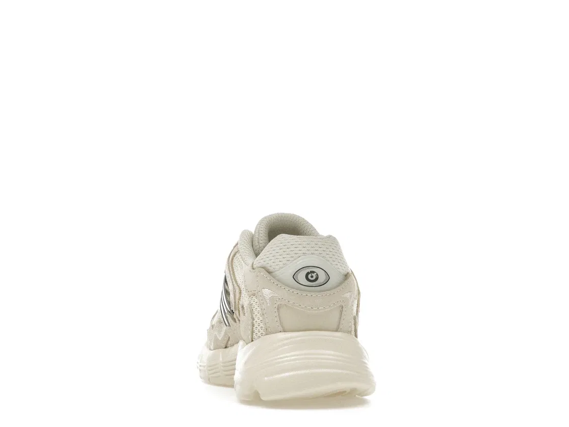 Детские кроссовки Lifestyle Adidas Response CL, Wonder White/Cream White/Clear Granite — фото 4