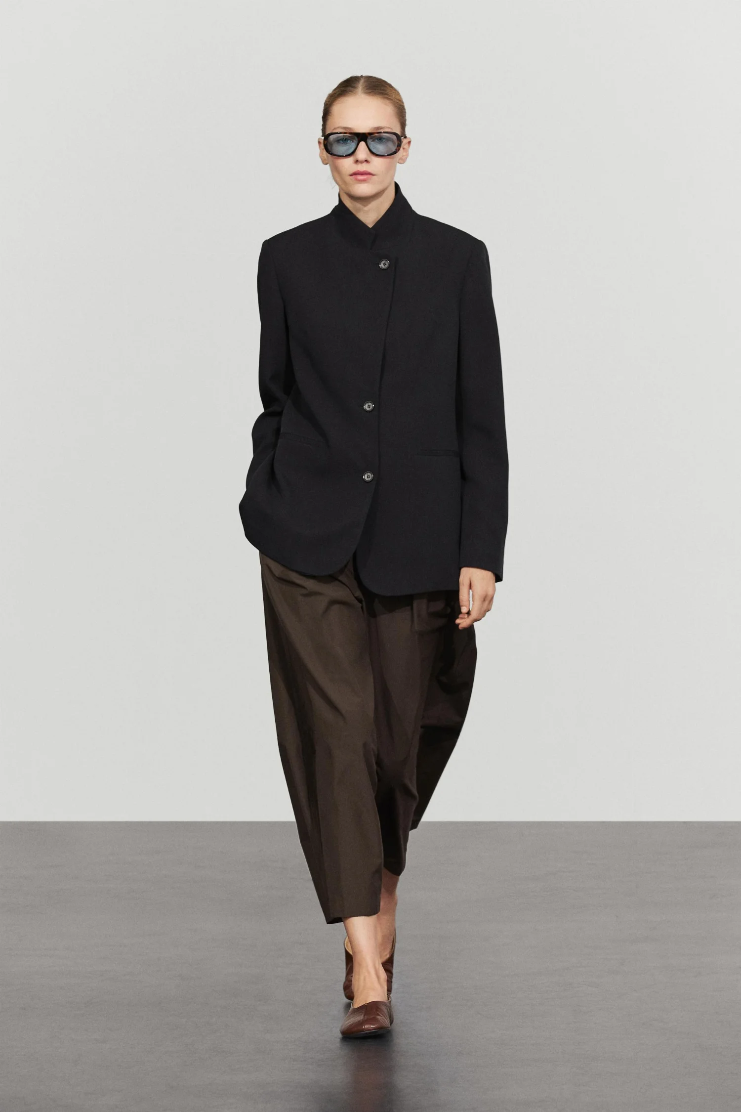 Пиджак Massimo Dutti Flowy Button-Detail, темно-синий