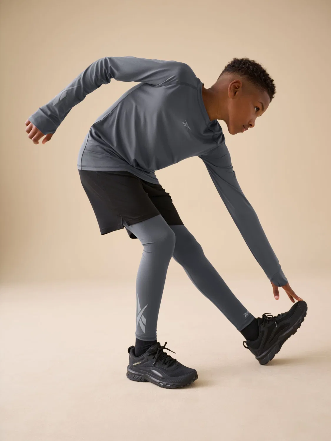 Футболка спортивная с длинным рукавом Reebok, угольно-серый — фото 3