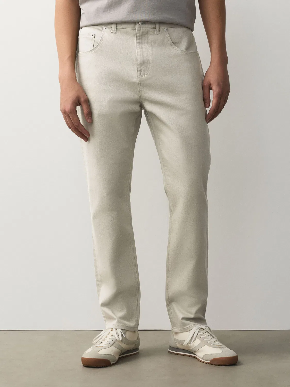 Джинсы классические Slim Fit Next, Chalk White — фото 2
