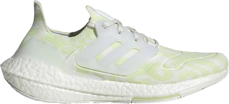 Кроссовки Adidas Wmns UltraBoost 22 'Almost Lime', зеленый - фото