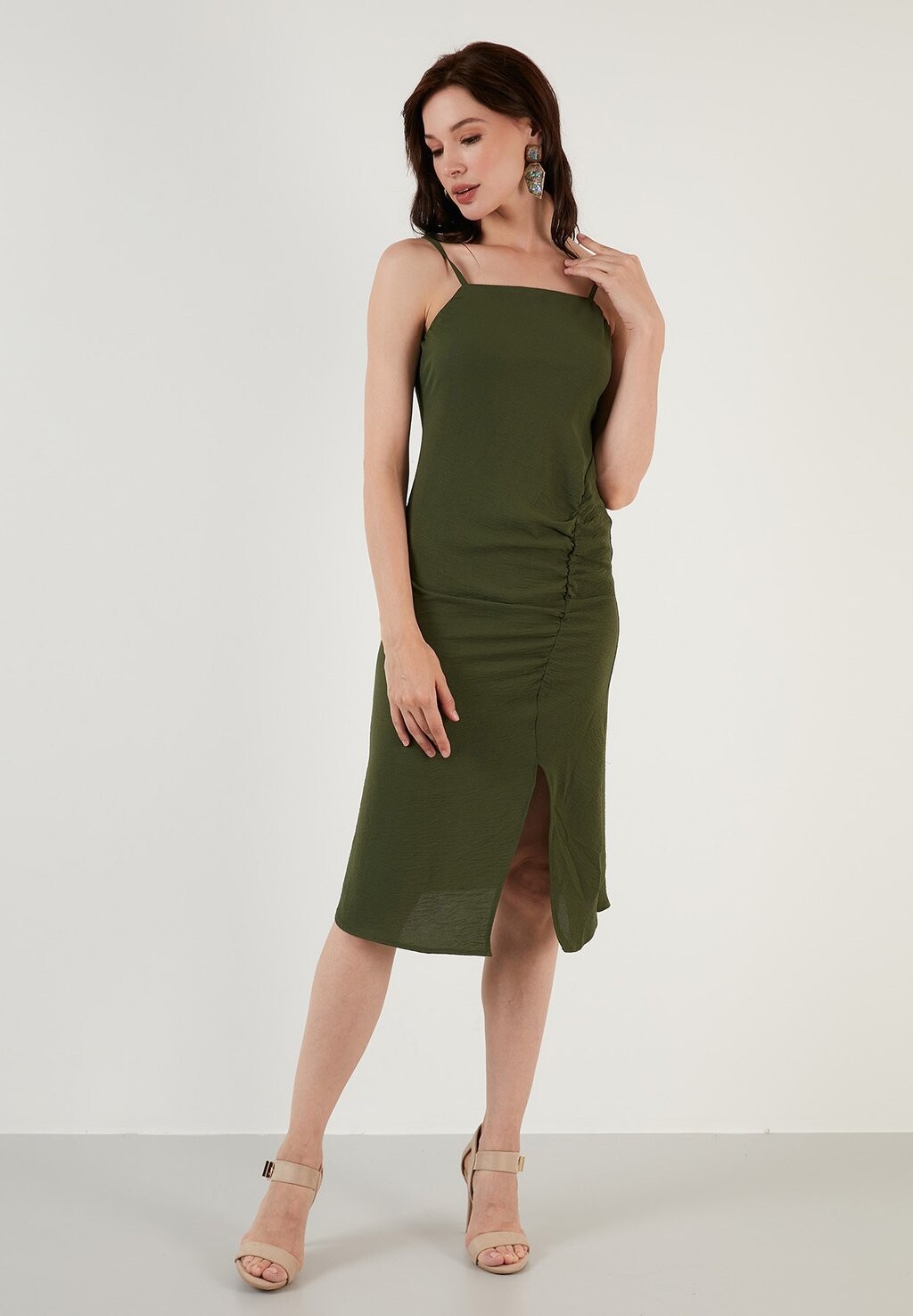

Летнее платье LELA