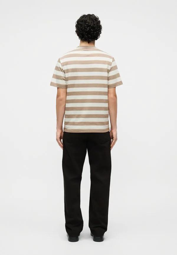 Футболка с принтом Emporio Armani, Beige — фото 3