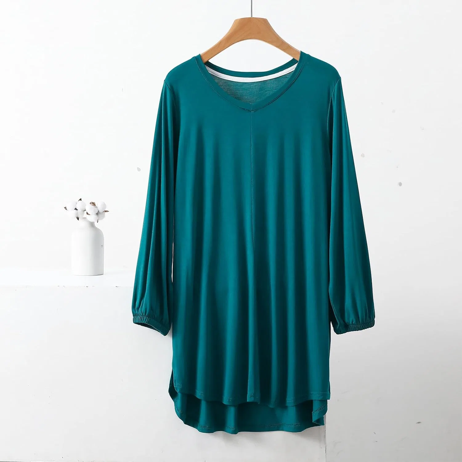 Женская футболка с V-образным вырезом и рукавом 3/4 Modal, Green — фото 2