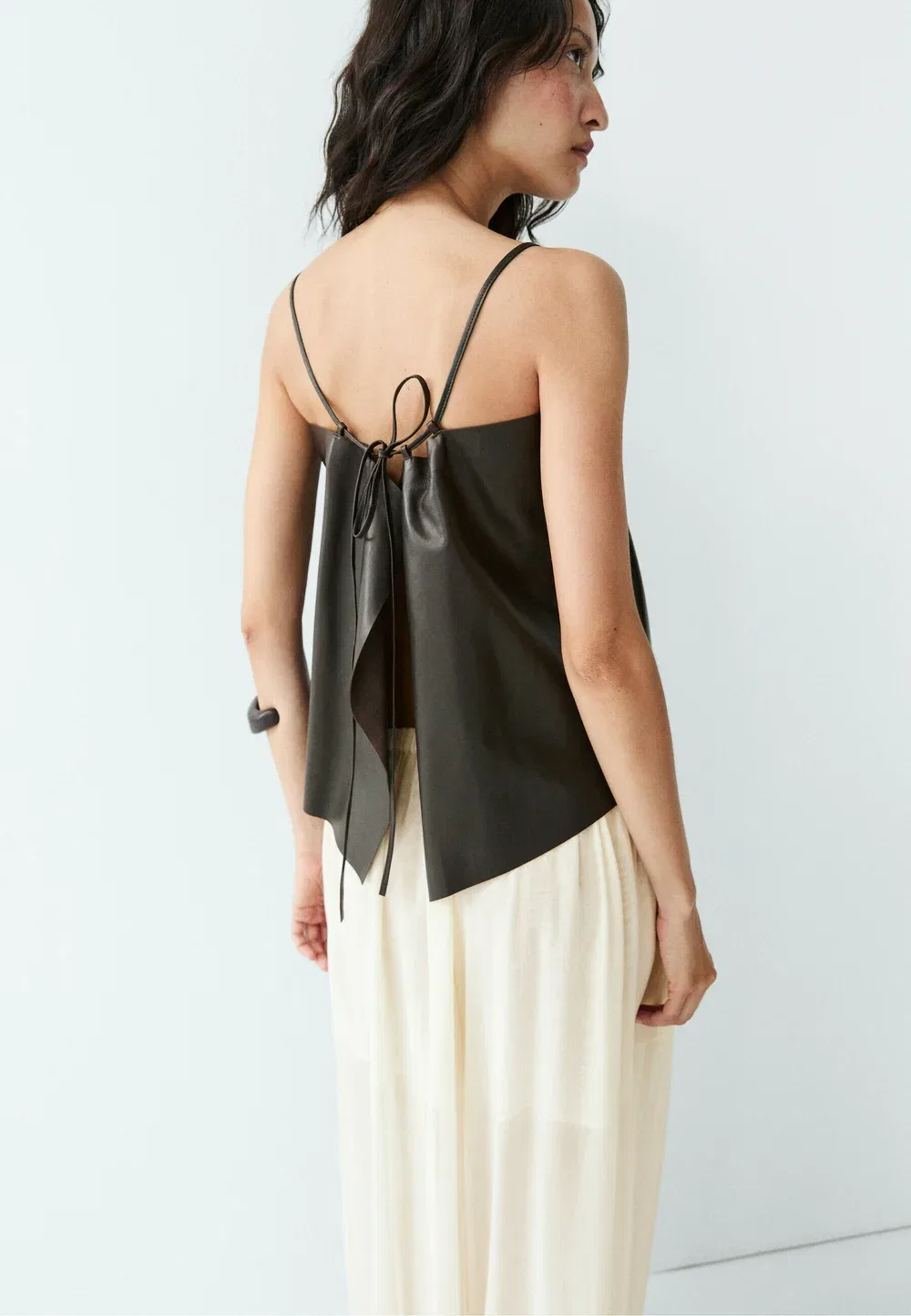 Топ из кожи наппа с бретелями и декоративной отделкой на спине Massimo Dutti, Dark Brown — фото 3