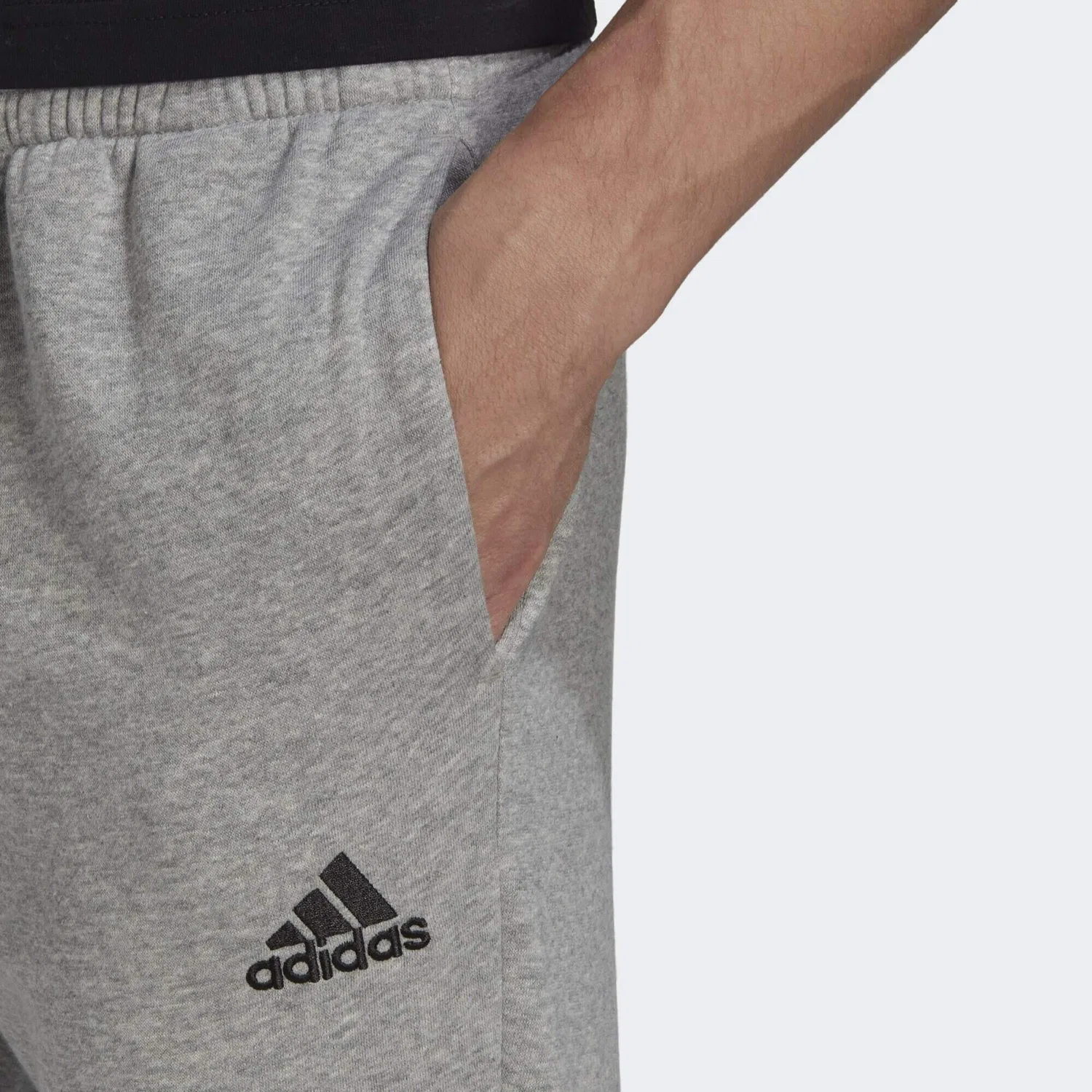 Мужские спортивные штаны из флиса Essentials Fleece Regular Tapered Hose Adidas, Grau Schwarz — фото 4
