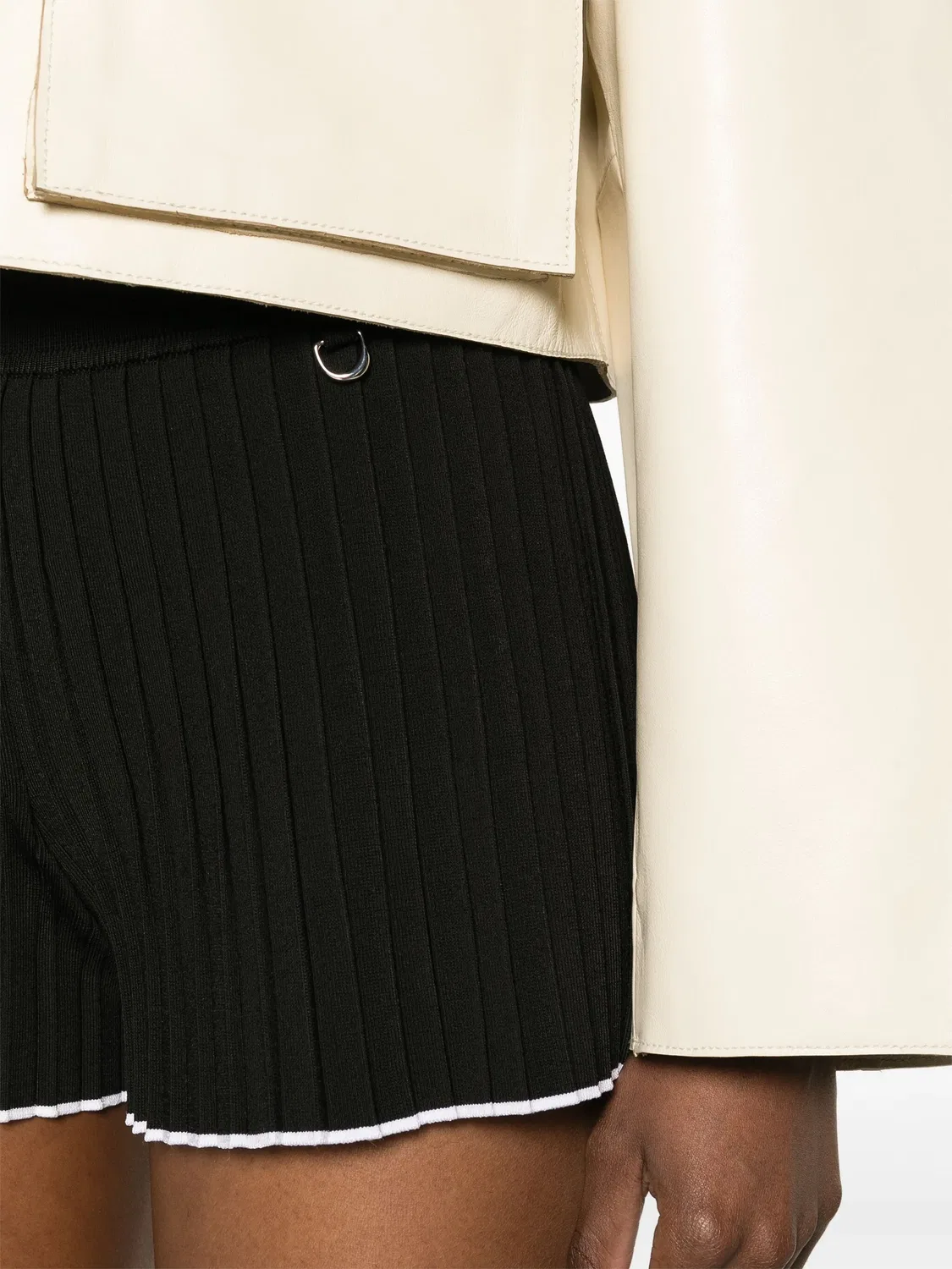 Вязаные шорты Le Short plissé Jacquemus, черный — фото 3