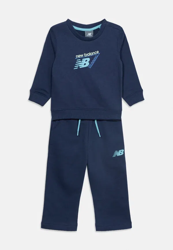 Спортивный костюм из хлопка и полиэстера Running crew straight set, New Balance, темно-синий — фото 3