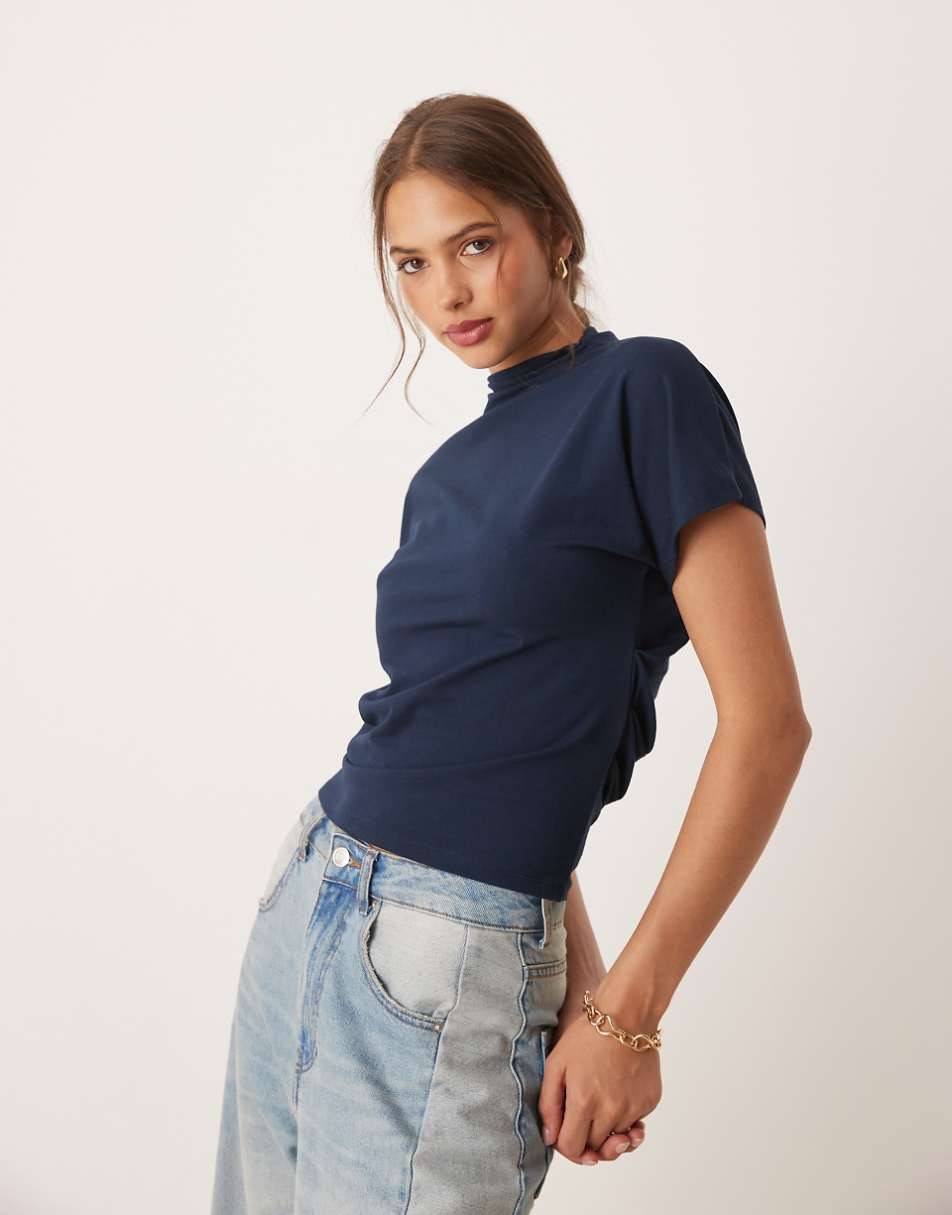 

Топ Asos Design Twist Shoulder Drapey, темно-синий