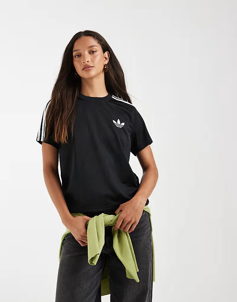Футболка Adidas Originals Firebird в черно-белом цвете