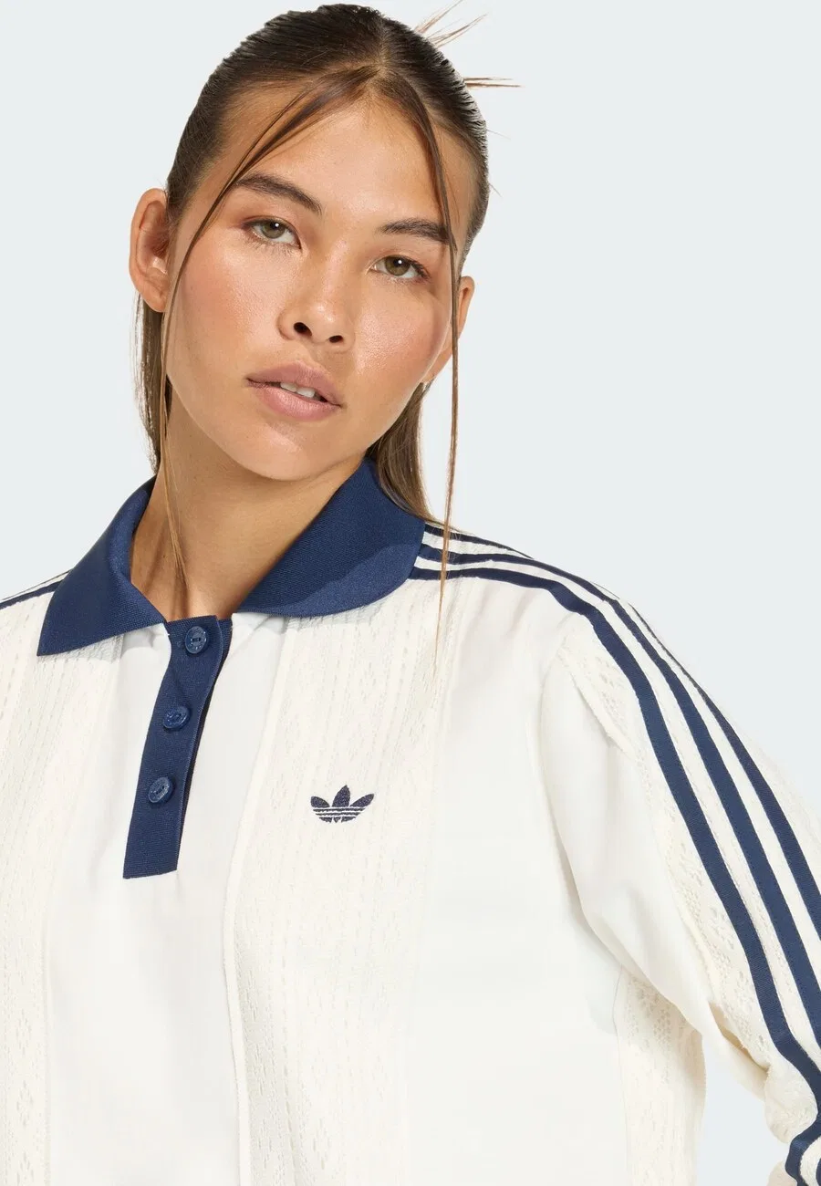 Футболка ADIDAS ORIGINALS 'WINTERISED LONGSLEEVE SOCCER', натуральный белый цвет — фото 4