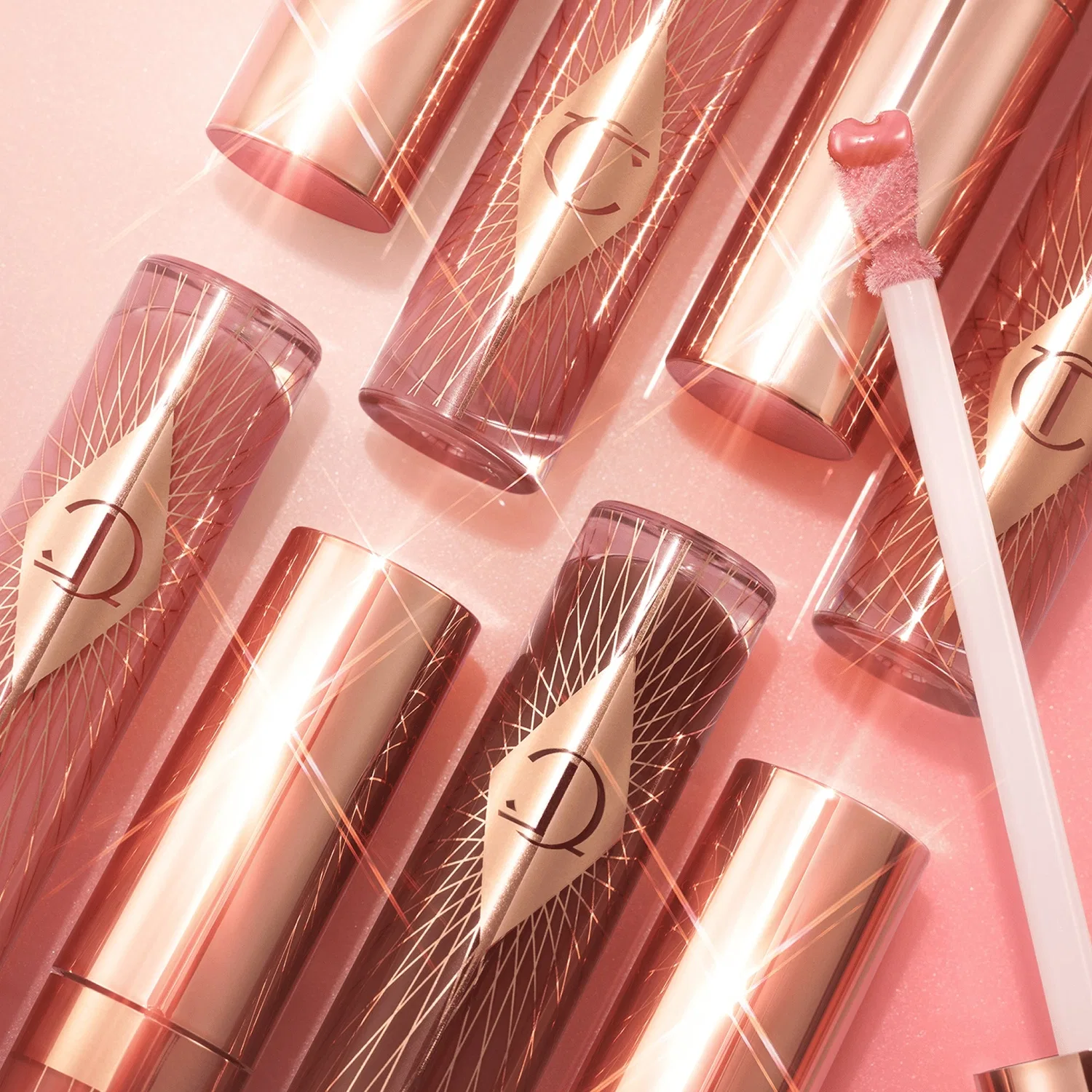 Блеск для губ с коллагеном Collagen Lip Bath, Charlotte Tilbury, Pillow Talk Fair — фото 4