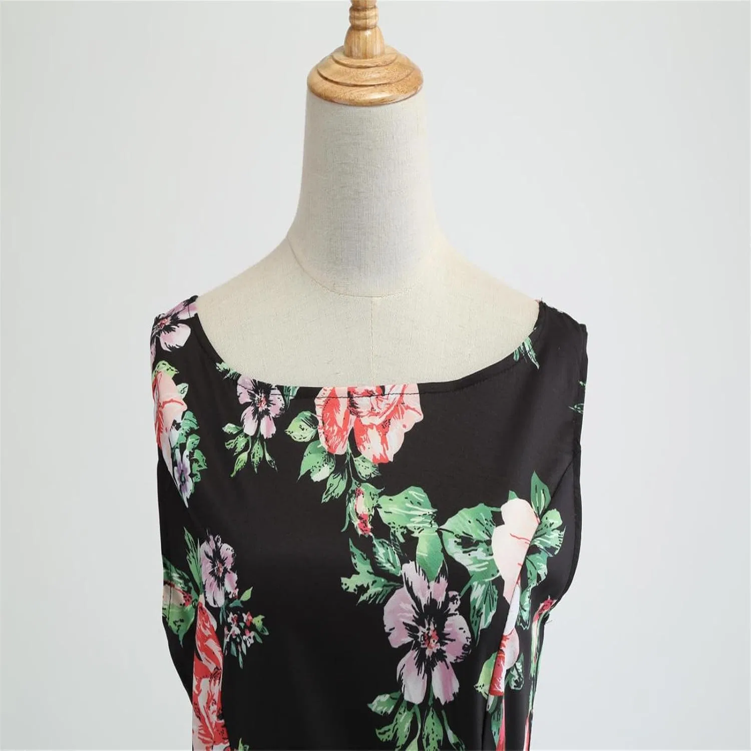 Женское коктейльное платье винтажное 1950-х sleeveless swing midi, Black — фото 2
