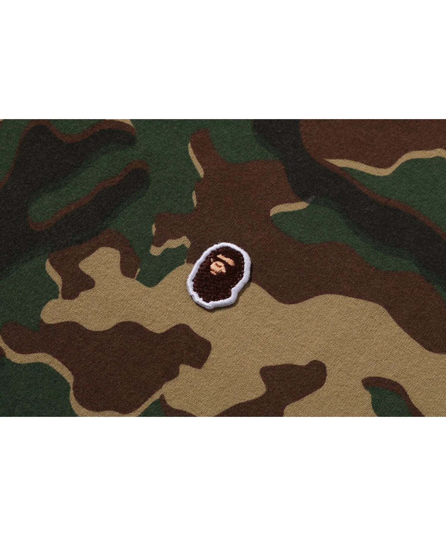 Детская футболка с длинным рукавом A BATHING APE GLITCH WOODLAND CAMO с логотипом фиолетового цвета — фото 4