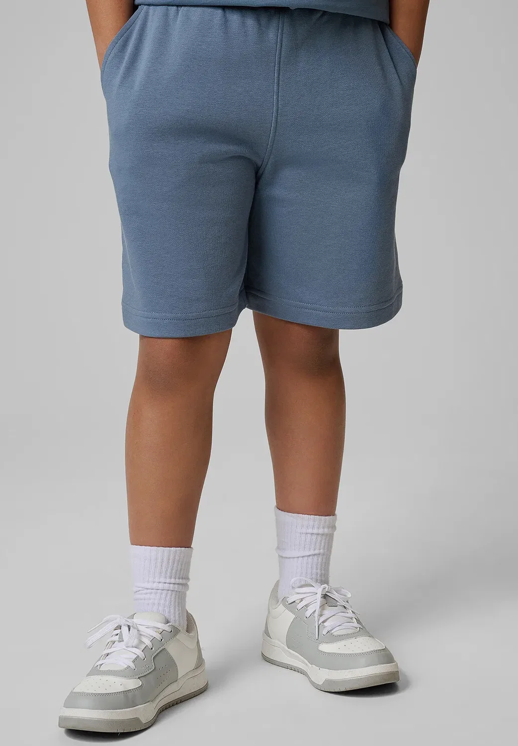 Spodenki dresowe chłopięce - niebieskie 122 (6-7 лат) - спортивные шорты 4F, Denim — фото 2