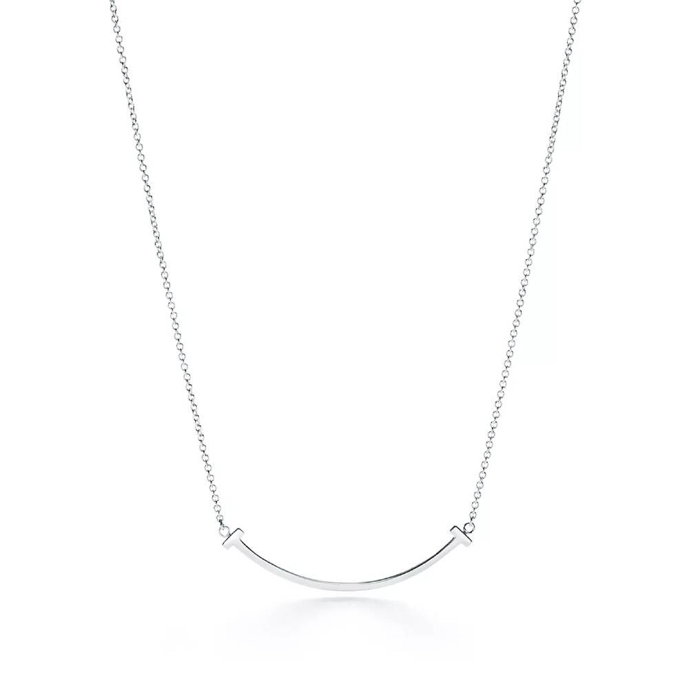 

Кулон с цепочкой Tiffany & Co. Smile Small, белое золото