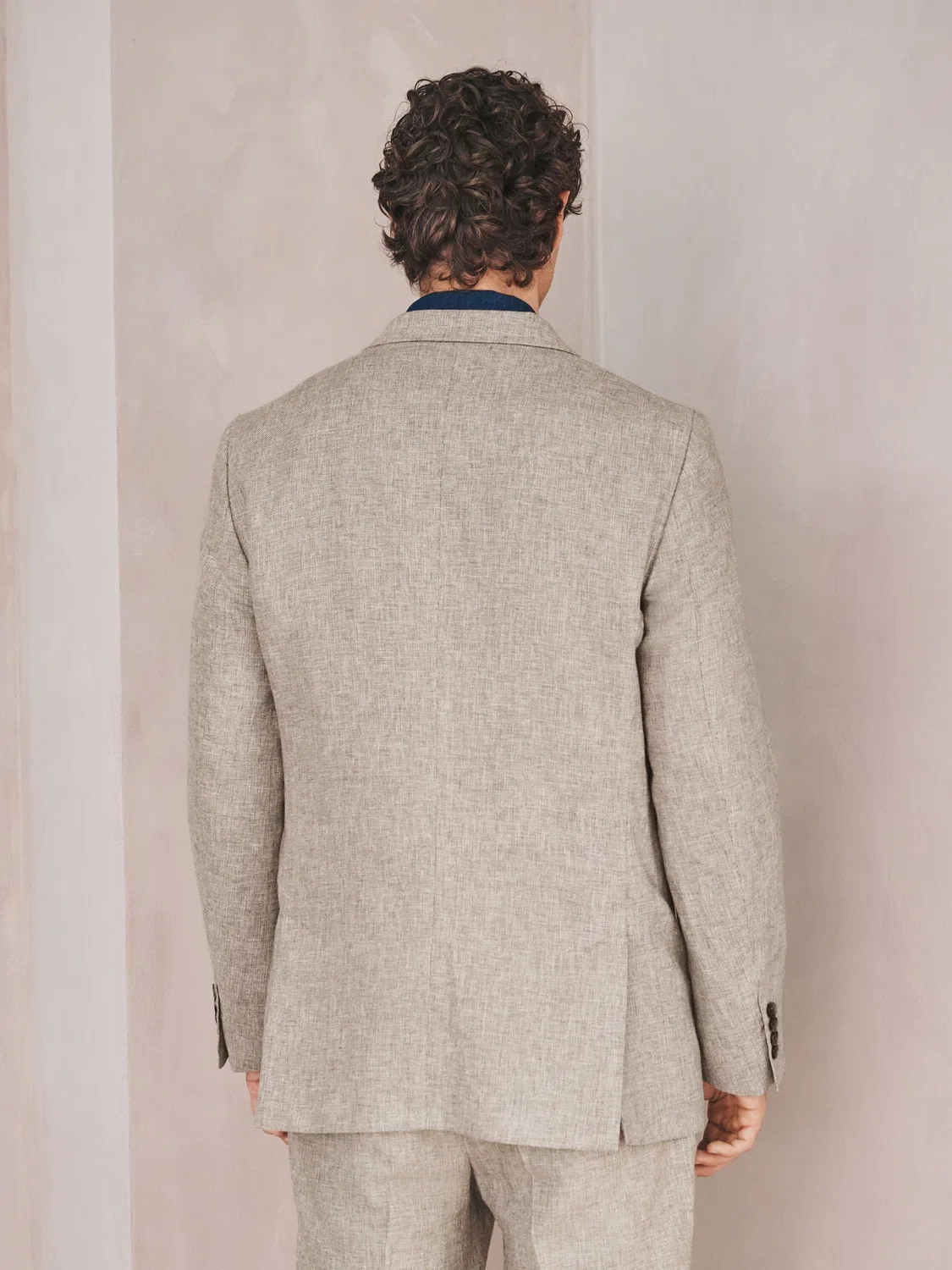 Пиджак приталенный из льна и хлопка Neutral Tailored Fit Linen Blend Texture Suit Jacket Next, нейтральный — фото 3