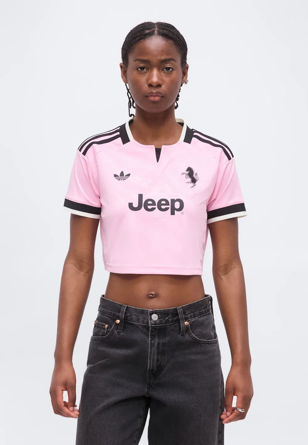 Футболка «Ювентуса» на выездной матч 26/27 (укороченная версия) Adidas Originals, True Pink/Black