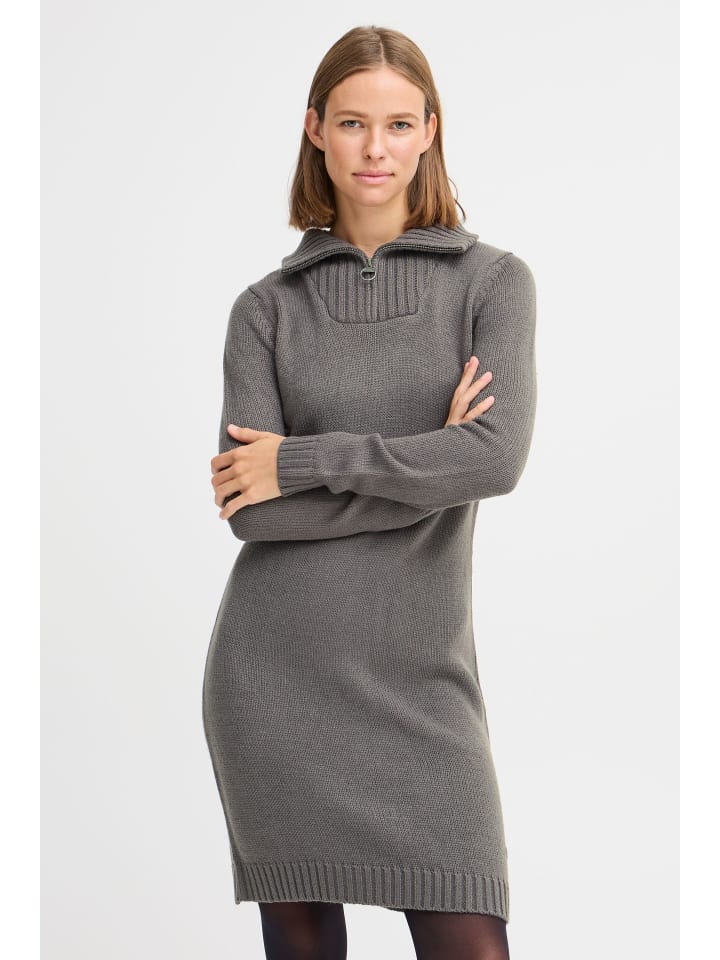 

Короткое платье Oxmo Midikleid OXCARRYOLA 21301294ME modernes Strickkleid, серый