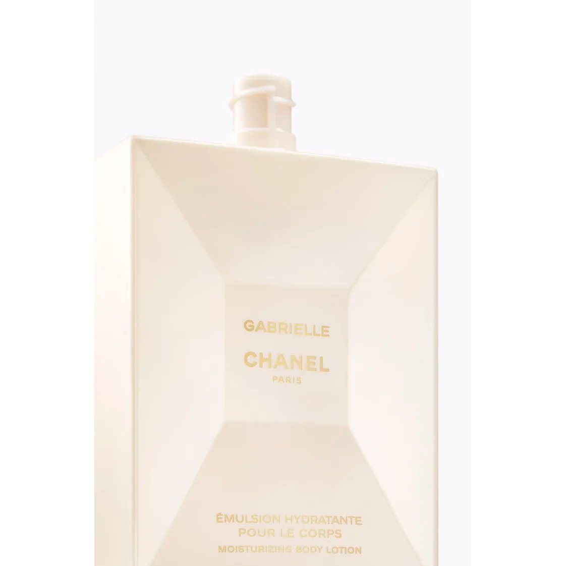 Увлажняющая эмульсия для тела Chanel Gabrielle Chanel, 200 мл — фото 2