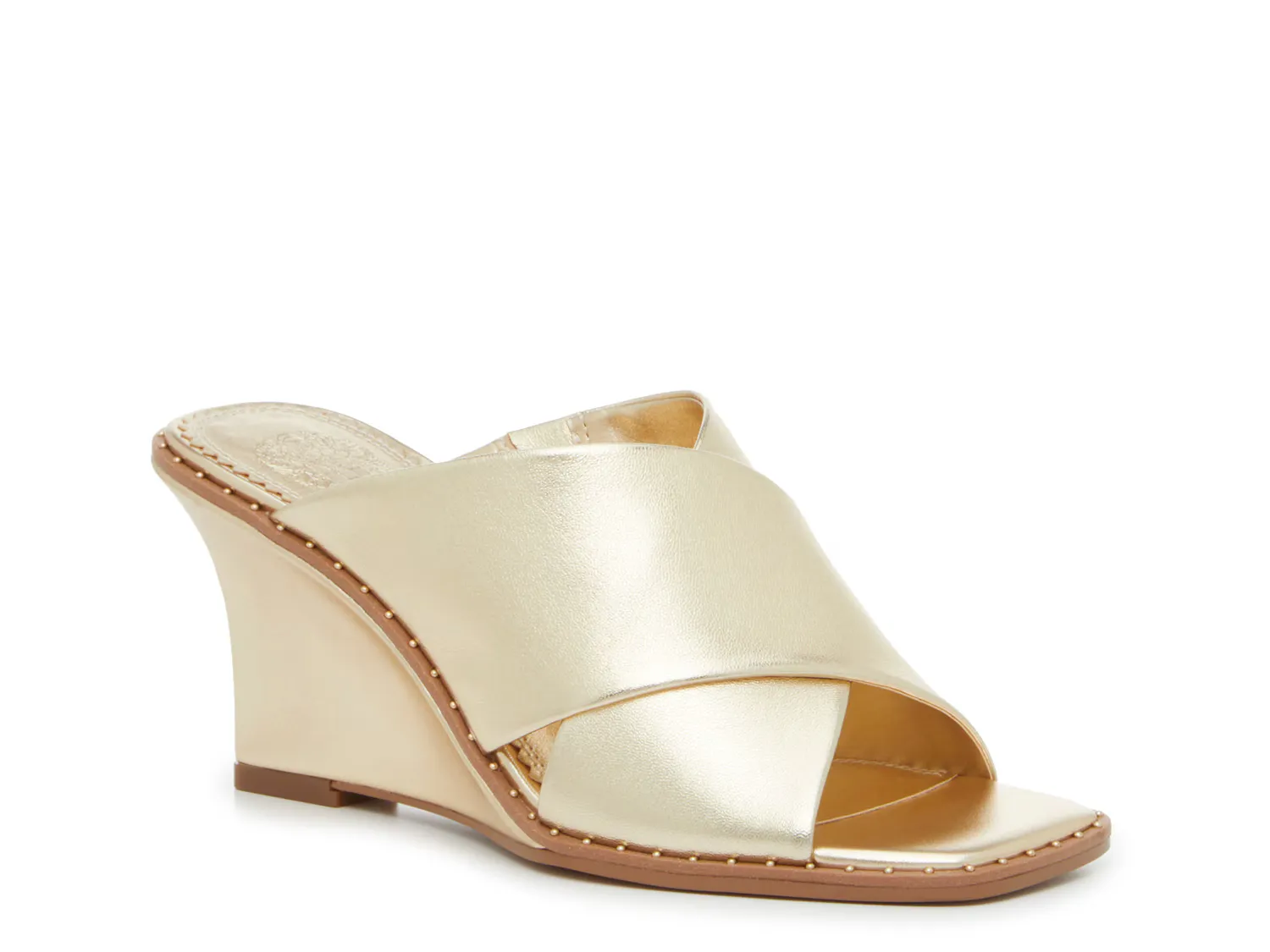 

Сандалии Saffti Sandal Vince Camuto, золотой/металлик
