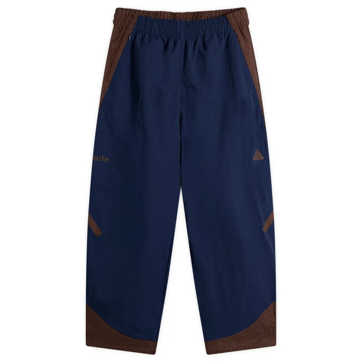 Штаны спортивные с принтом X arte z.n.e. track pant Adidas, Collegiate Navy & Dust Cargo