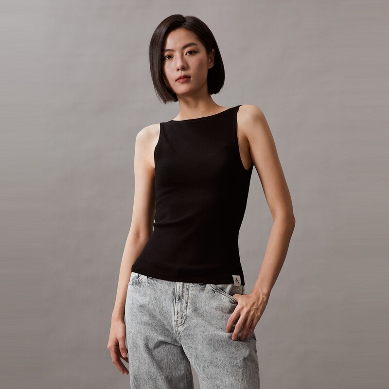 

Топ женский Calvin Klein Jeans с широкой спинкой, черный
