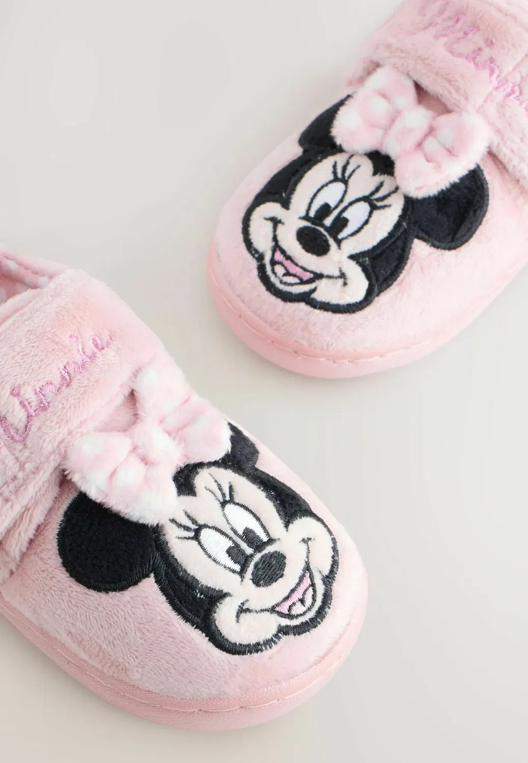 Тапочки с чашеобразной подошвой в стиле Минни Маус - тапочки Next, Pink — фото 4