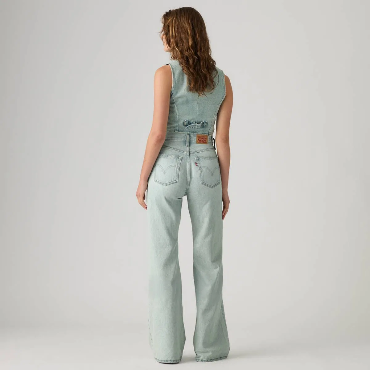 Женские джинсы-клеш с зауженными штанинами Levi's, Yes Sense - Medium Wash — фото 4