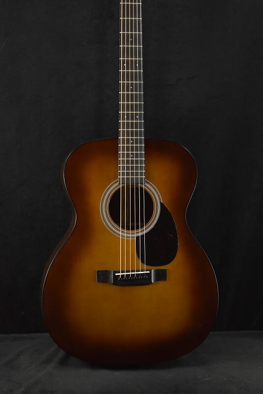 

Мартин OM-21 Амбертоне Martin OM-21 Ambertone