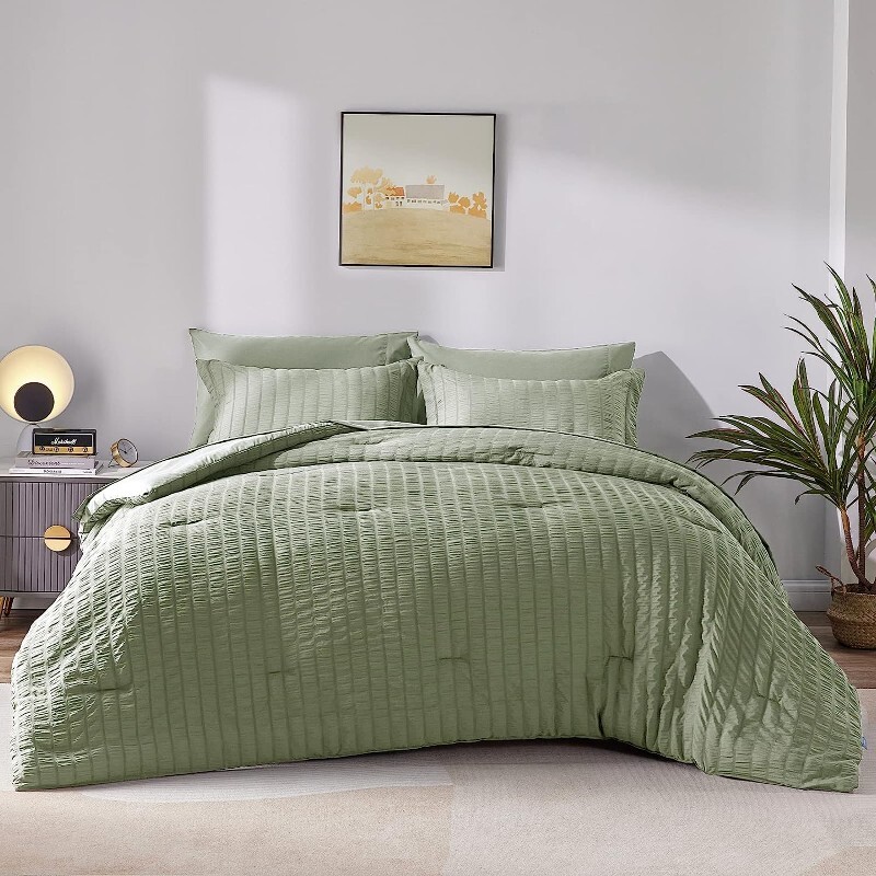 

Комплект двуспального постельного белья CozyLux Queen Comforter, 7 предметов, зеленый