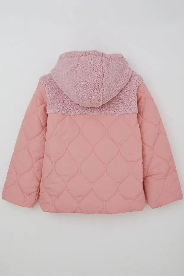 Детское пальто для девочек стеганое Girls Quilted Coat with Zipper and Plush Detail Ages 5-8 Reycan, Salmon — фото 2