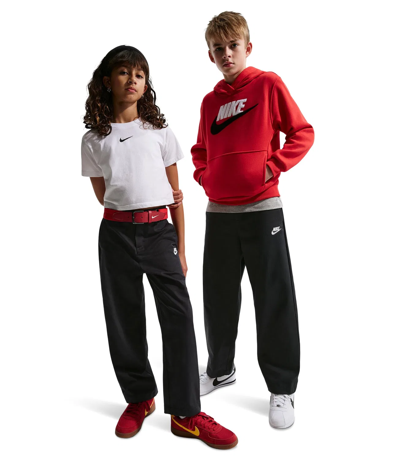 Тканые повседневные брюки Sportswear Club (для маленьких и больших детей) Nike Kids, Black/White — фото 4