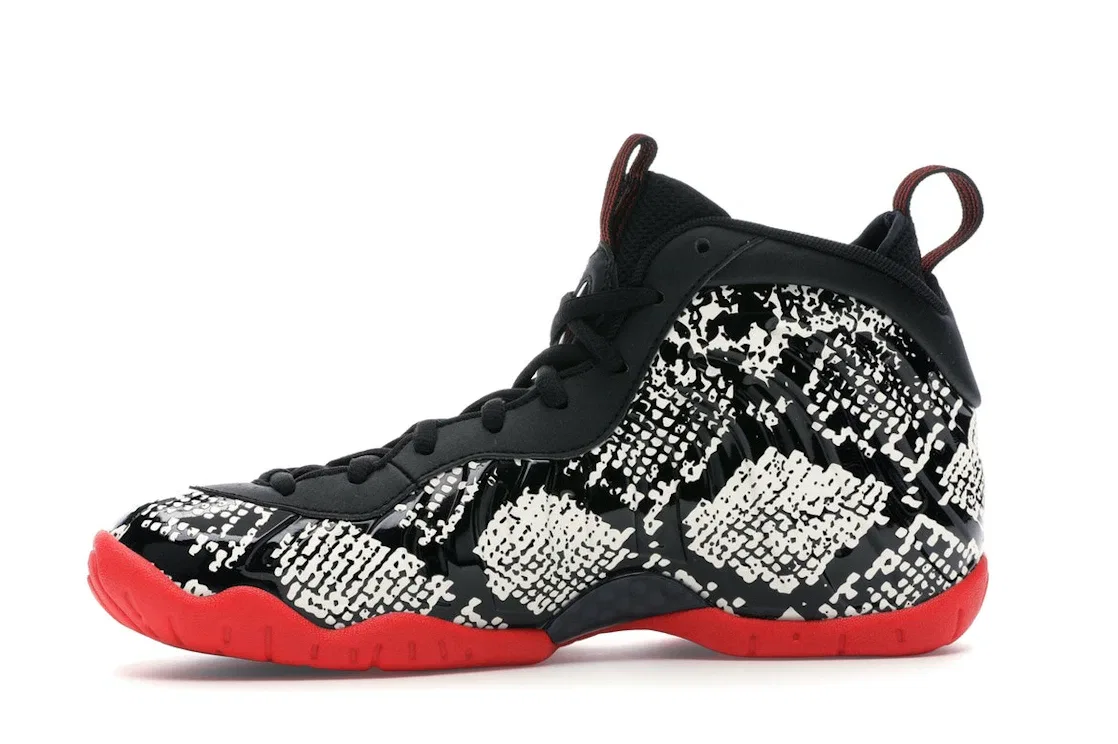 Детские кроссовки с змеиным принтом Nike Air Foamposite One, Sail/Habanero Red-Black — фото 3